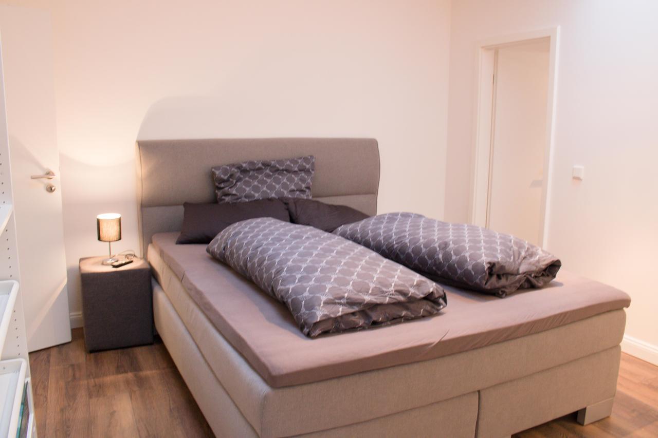White Lofty Und White Studio Düsseldorf Buitenkant foto